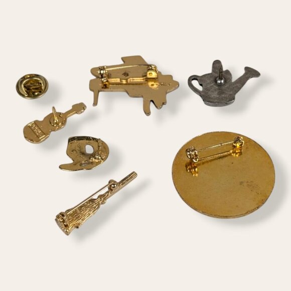 (2/$20) Lot of 6 Vintage Activity Pins - Picture 4 of 5